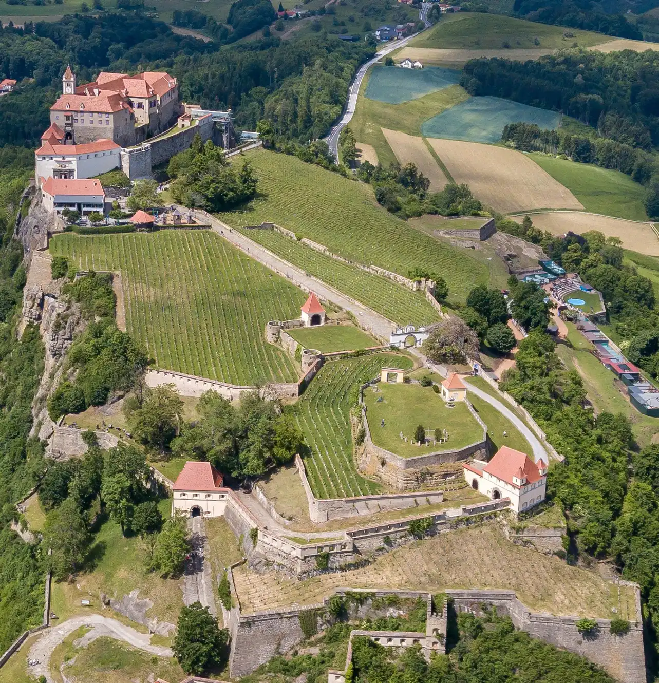 Wehranlage mit Basteien