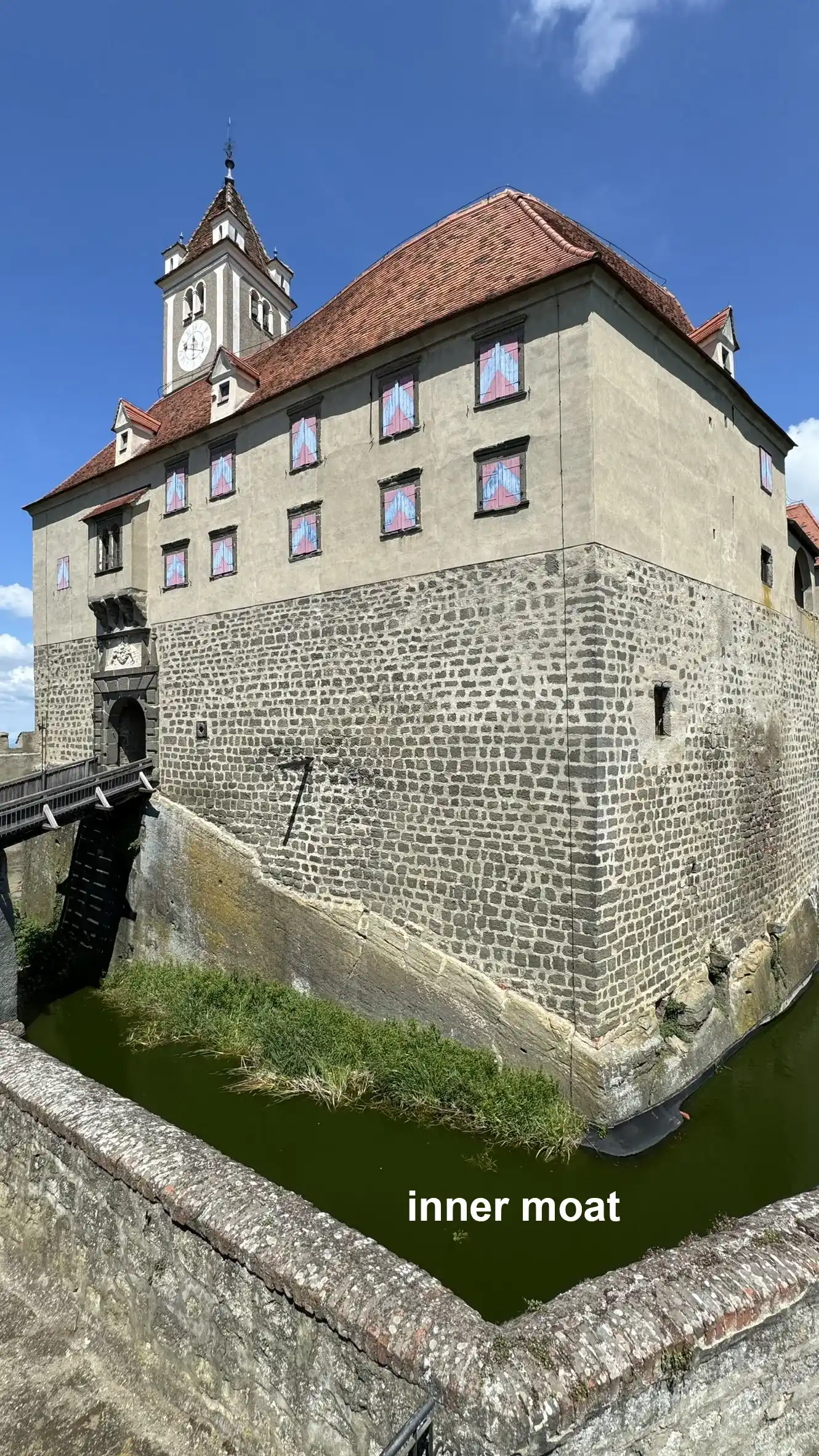inner moat_eng